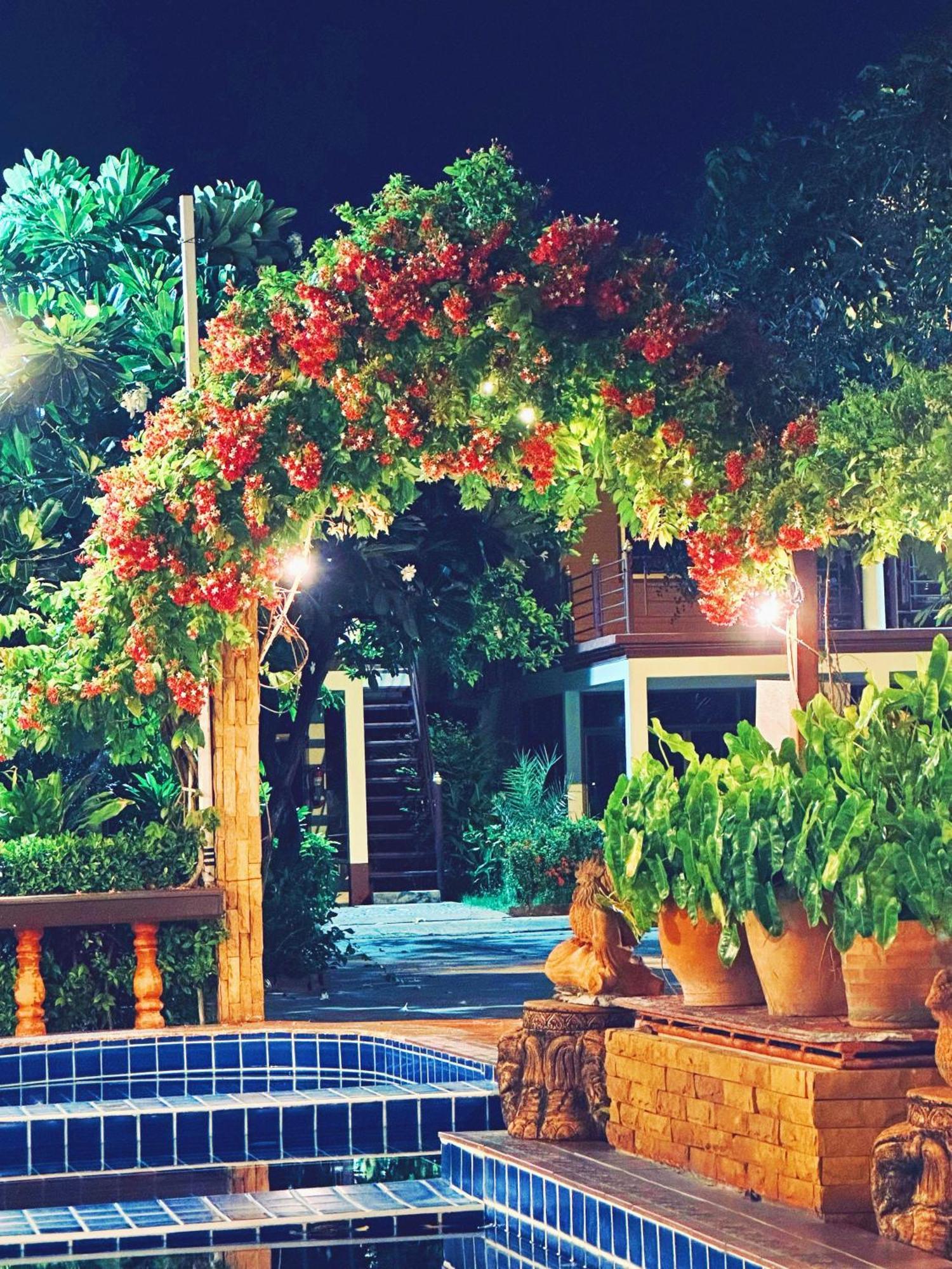 Avila Resort Pattaya Bãi biển Jomtien Ngoại thất bức ảnh